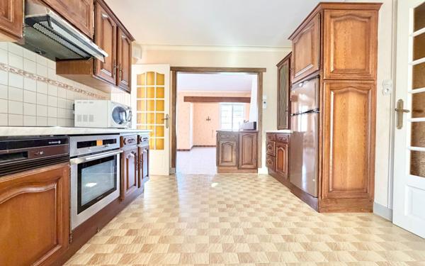 Maison à vendre    5 pièces •  Chartres