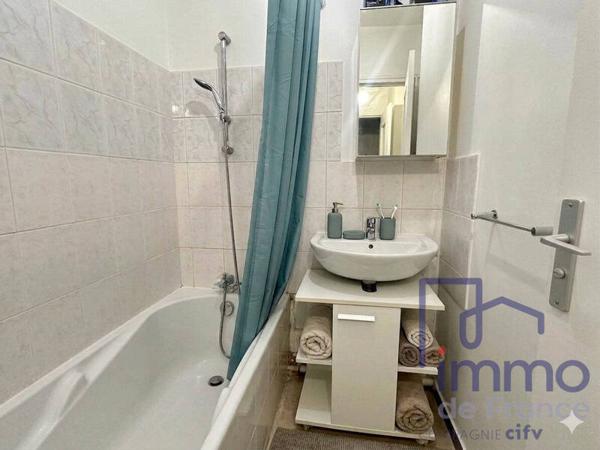 Appartement 3 pièces                                        - 42500 Le Chambon-Feugerolles Réf : 2525-CIFVFOREZVELAY
