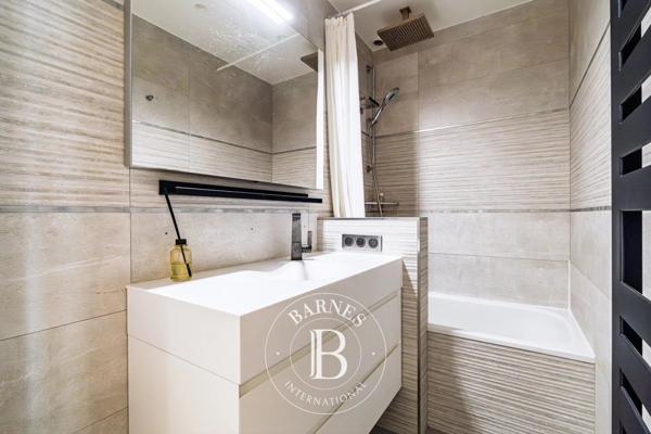 Neuilly-sur-Seine, Appartement 1 Chambre -  56 m² à vendre