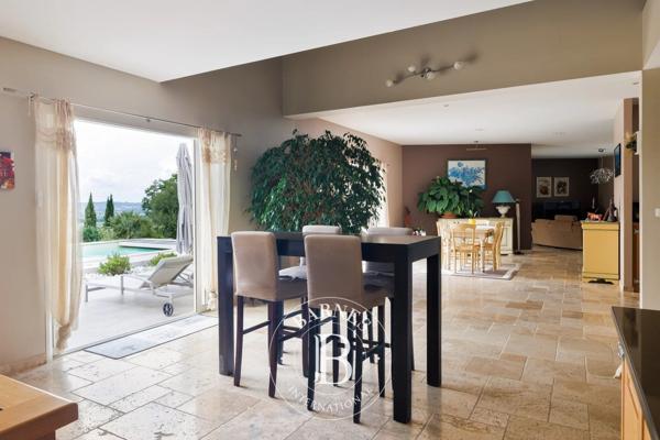 Pau, Maison 4 Chambres -  253 m² à vendre