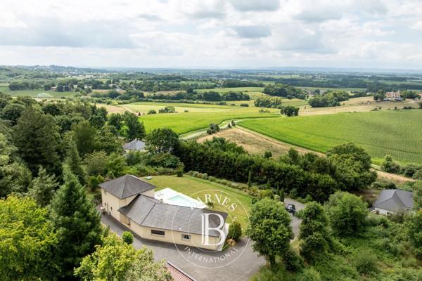 Pau, Maison 4 Chambres -  253 m² à vendre