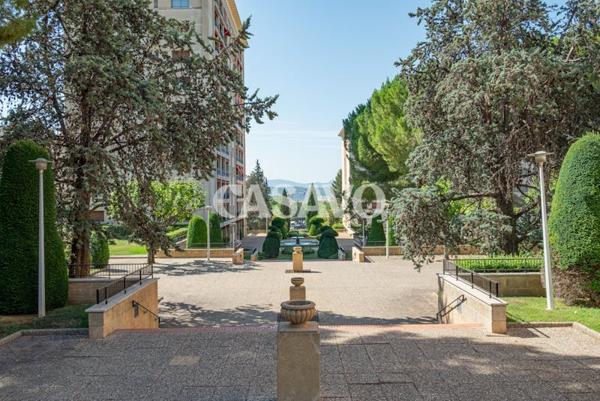 Vente Appartement 4 pièces de 121m² - 13100 Aix-en-Provence