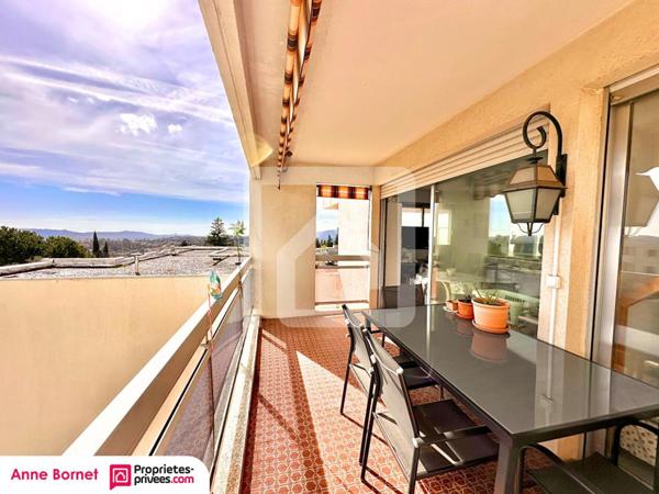 Appartement 2 pièces 49 m2 avec terrasses, garage et cave