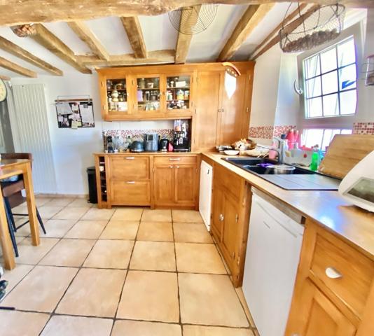 Longère de charme avec appartement et espace professionnel -