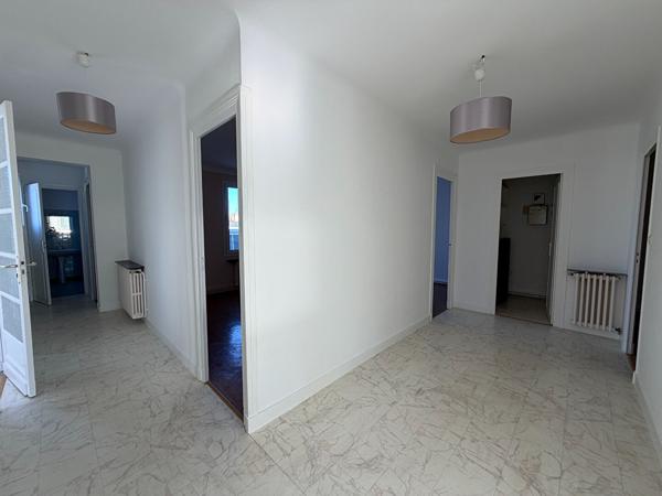 Appartement Royan 4 pièce(s) 99.62 m2 Royan