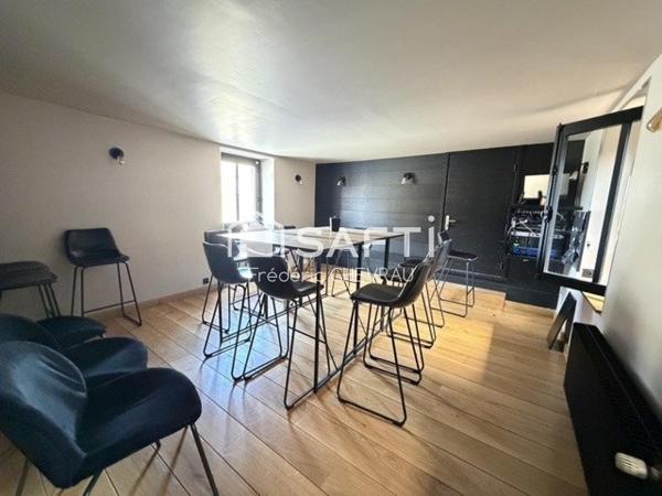 BAR LOUNGE  D’EXCEPTION  – CHARNAY-LÈS-MÂCON