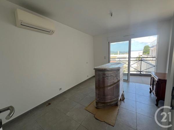 Appartement F3 à vendre  3 pièces - 81,79 m2 LA LONDE LES MAURES - 83