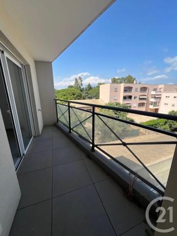 Appartement F3 à vendre  3 pièces - 81,79 m2 LA LONDE LES MAURES - 83