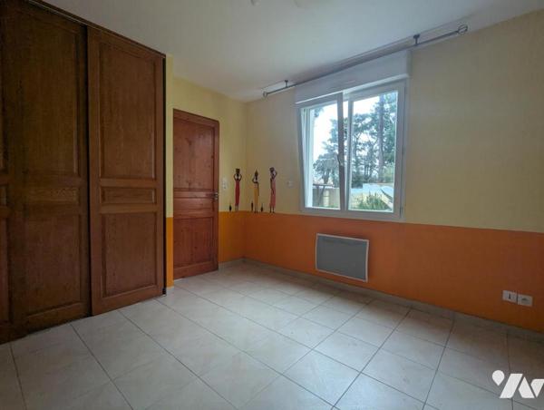 SAINT BREVIN LES PINS, maison à proximité de la promenade du bord de mer et du Serpent de Mer. 