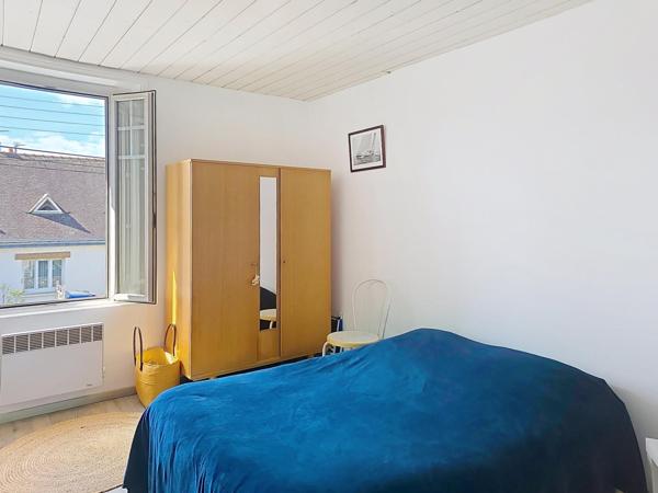 Dans le bourg de Batz-sur-Mer, joli pied-à-terre