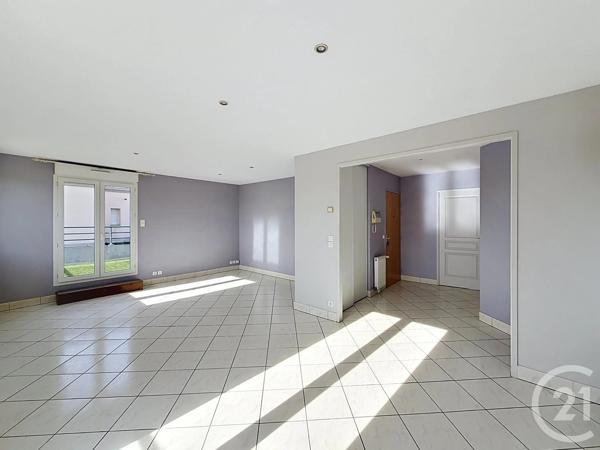 Appartement F4 à vendre  5 pièces - 102 m 2   CHARTRES  - 28