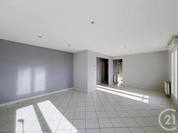Appartement F4 à vendre  5 pièces - 102 m 2   CHARTRES  - 28