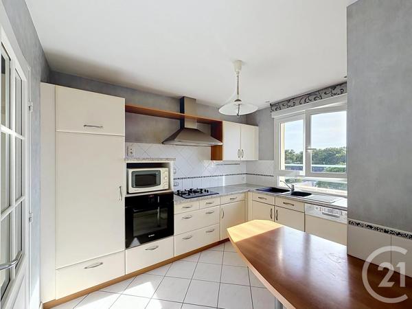 Appartement F4 à vendre  5 pièces - 102 m 2   CHARTRES  - 28