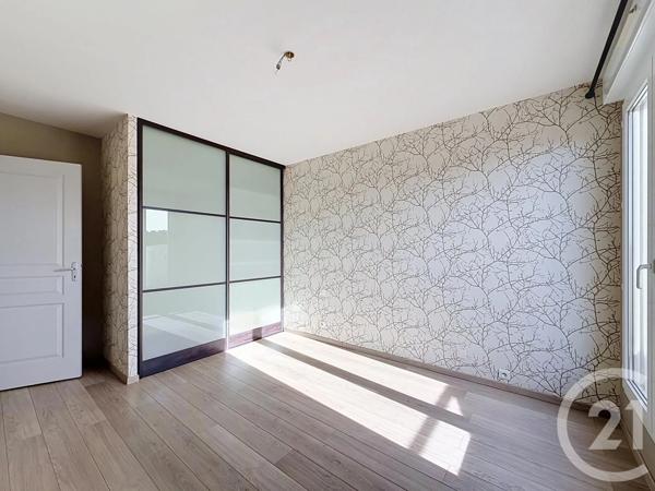 Appartement F4 à vendre  5 pièces - 102 m 2   CHARTRES  - 28
