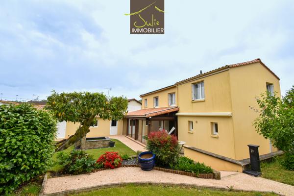 CERIZAY proche centre - Maison familiale 140 m², 5 chambres, Jardin clos et sans vis-à-vis