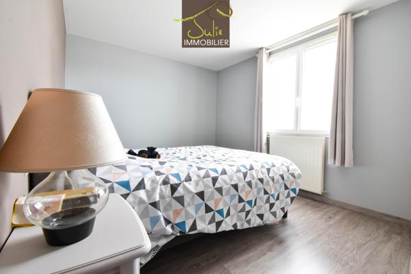 CERIZAY proche centre - Maison familiale 140 m², 5 chambres, Jardin clos et sans vis-à-vis