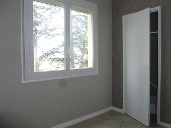 Appartement T3 avec balcon en résidence