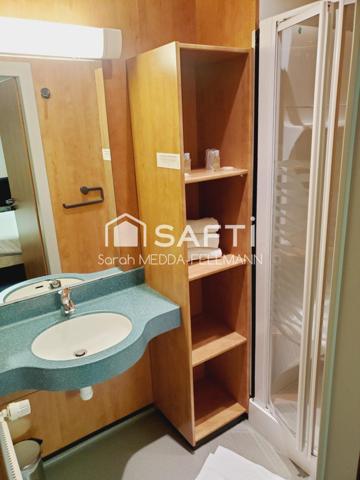 HOTEL / RESTAURANT / SALON DE THE / PATISSERIE