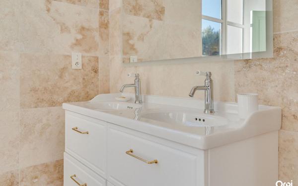 Maison à vendre    6 pièces • 243,65 m2 La Ciotat