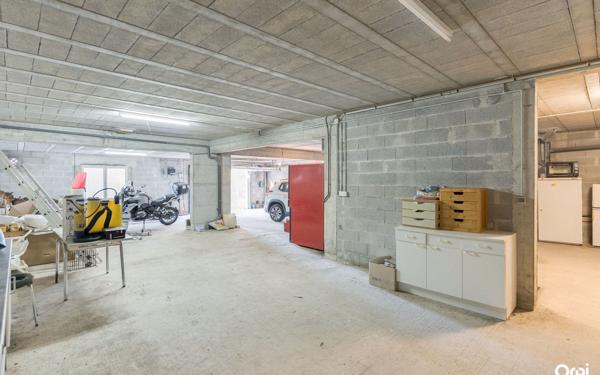 Maison à vendre    6 pièces • 243,65 m2 La Ciotat