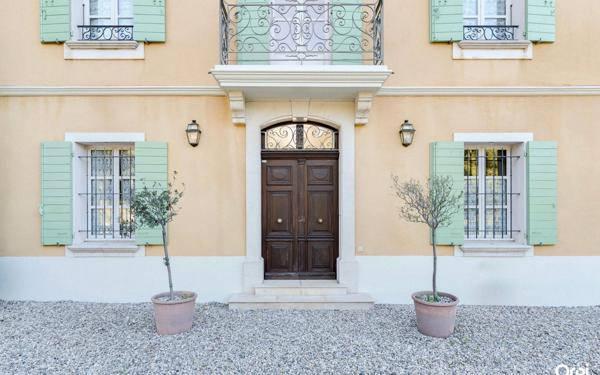 Maison à vendre    6 pièces • 243,65 m2 La Ciotat