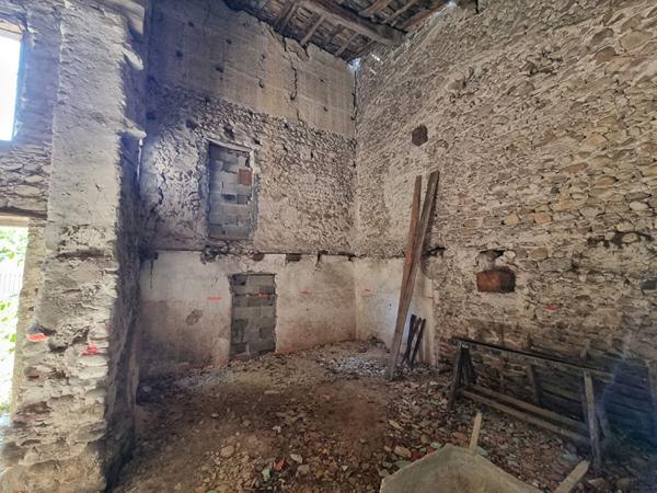 Garage ou grange à rénover