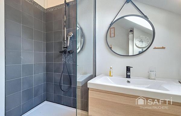 Maison rénovée proche centre ville et écoles