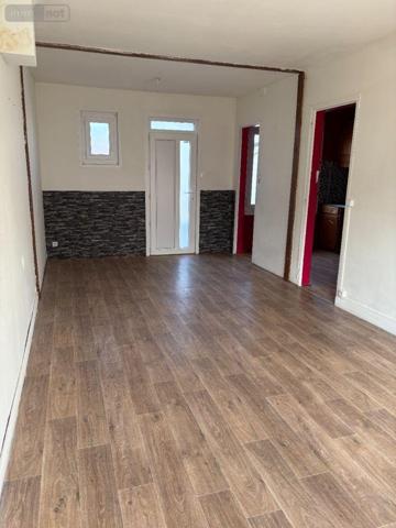 Maison à vendre à Saint-Cosme-en-Vairais dans la Sarthe (72110), ref : 13873/956AC   
Centre Ville