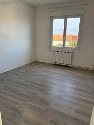 Maison à vendre à Saint-Cosme-en-Vairais dans la Sarthe (72110), ref : 13873/956AC   
Centre Ville