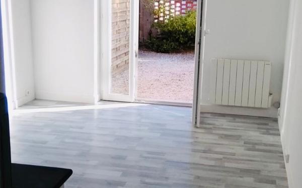 Maison à vendre    8 pièces •  Labastidette