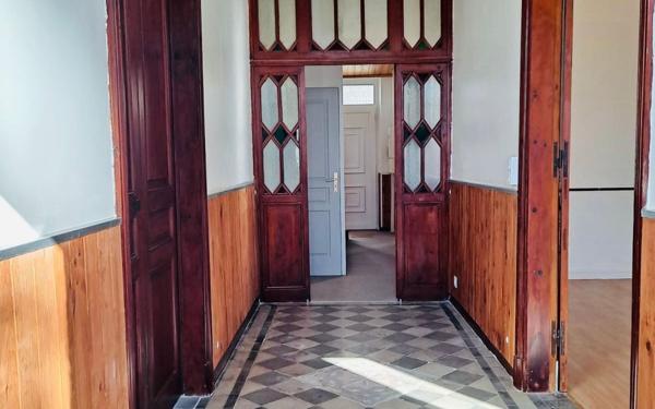 Maison à vendre    8 pièces •  Labastidette