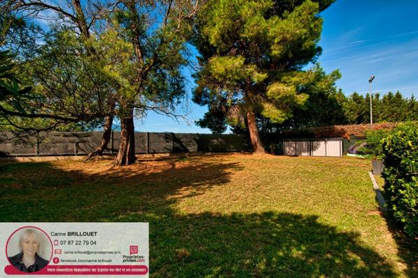 EXCLUSIVITÉ - Villa rénovée avec jardin dans résidence avec piscine