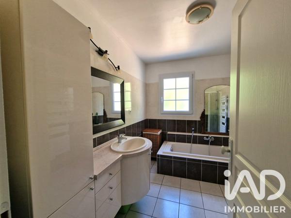 Maison à vendre 7 pièces 151 m² Saint-Julien-des-Landes