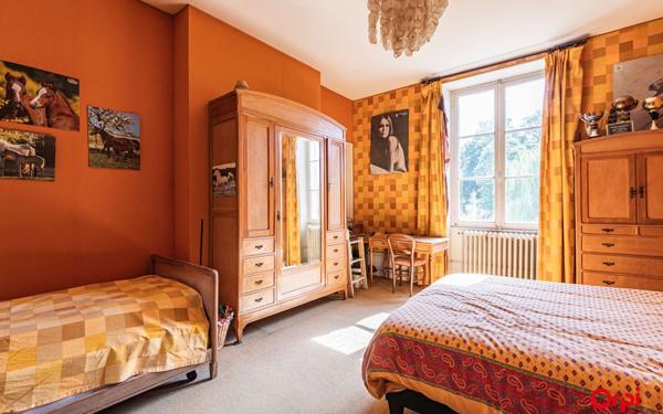 Maison à vendre    18 pièces •  Trigny