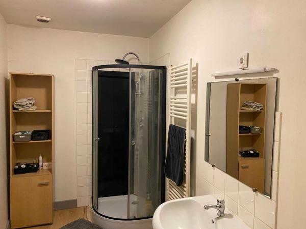 maison de village, rénovée, avec un chauffage aux bois