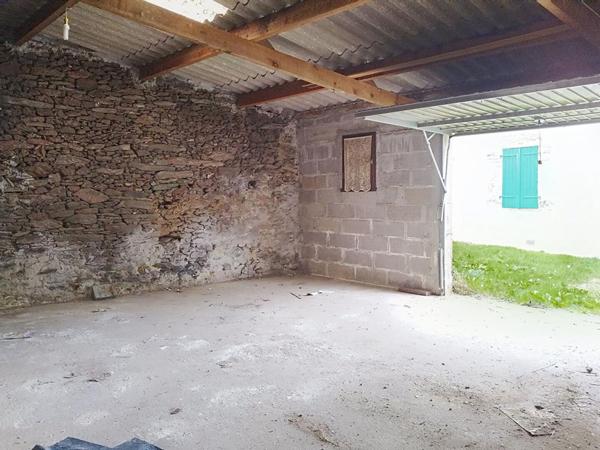 Parking / Atelier Groix 65 m2