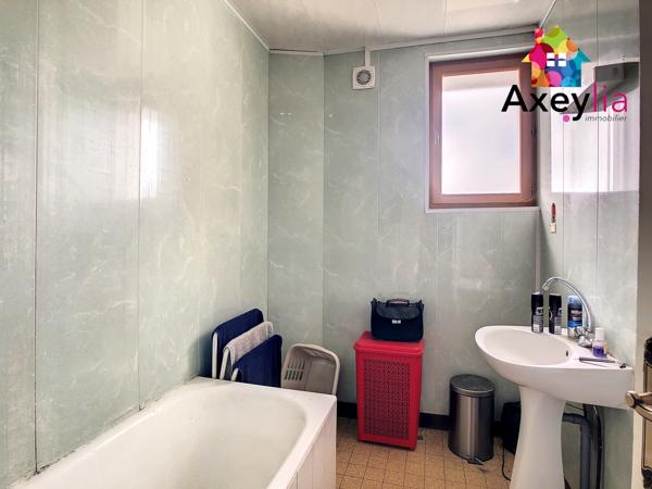 Perrigny-sur-Loire (71160) A VENDRE - SECTEUR DIGOIN - MAISON 5 CHAMBRES AVEC TERRAIN