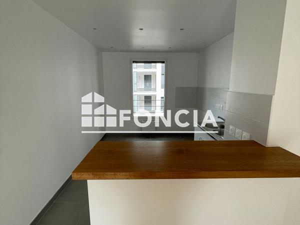 Location Appartement 3 pièces 69.1 m² - 11-15 IMPASSE ABEL VARET Clichy 92110