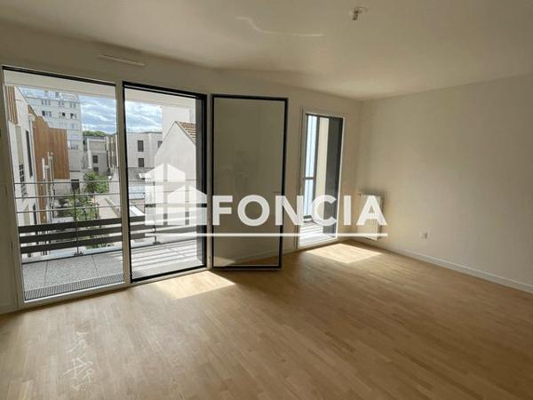 Location Appartement 3 pièces 69.1 m² - 11-15 IMPASSE ABEL VARET Clichy 92110