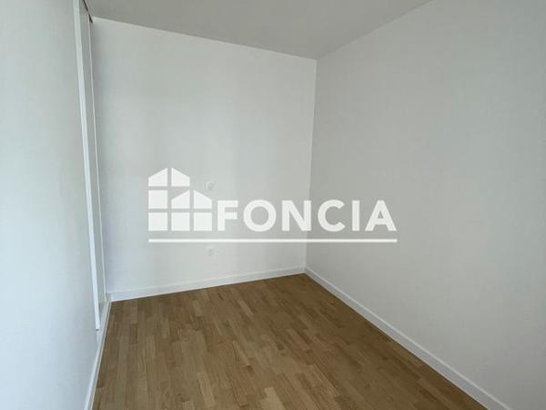 Location Appartement 3 pièces 69.1 m² - 11-15 IMPASSE ABEL VARET Clichy 92110