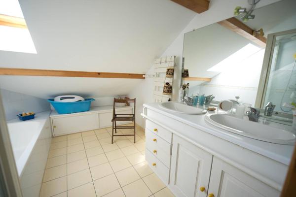 Maison à vendre - Saint-Jorioz 7 pièces de 171.01 m²