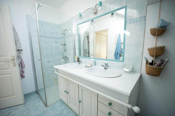 Maison à vendre - Saint-Jorioz 7 pièces de 171.01 m²