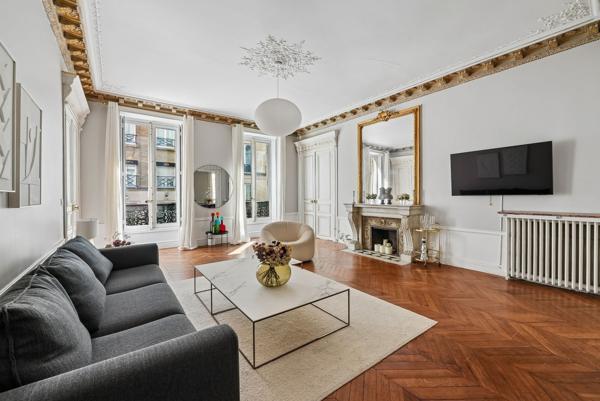 Vente Appartement de luxe Paris 8 6 Pièces 181 m²