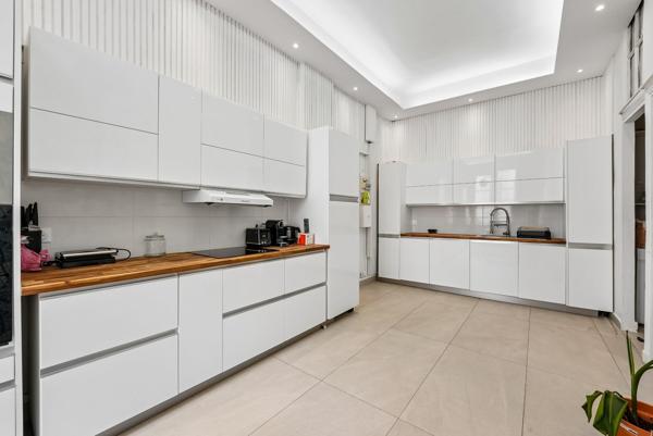 Vente Appartement de luxe Paris 8 6 Pièces 181 m²