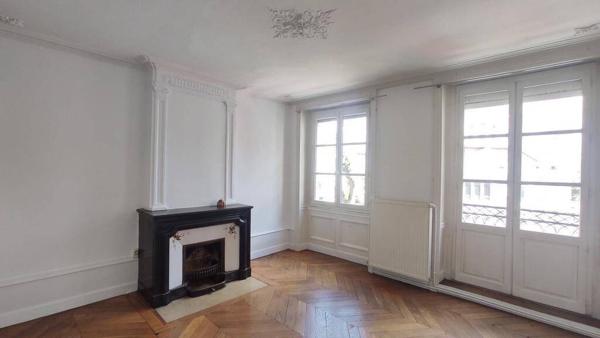 GRAND F3 EN HYPER CENTRE