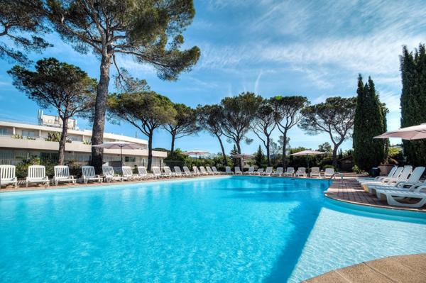 INVESTISSEMENT LOCATIF – FREJUS – Résidence de Tourisme Zenitude La Tour de Mare - 5,58% de rentabilité