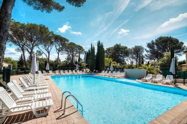 INVESTISSEMENT LOCATIF – FREJUS – Résidence de Tourisme Zenitude La Tour de Mare - 5,58% de rentabilité