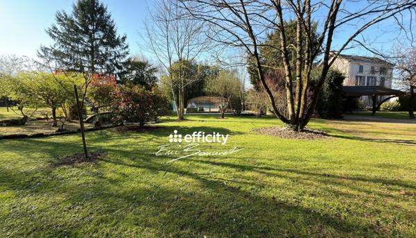 Maison 9 pièces - 235 m²