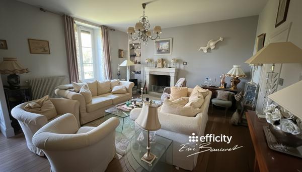 Maison 9 pièces - 235 m²