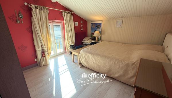 Maison 9 pièces - 235 m²